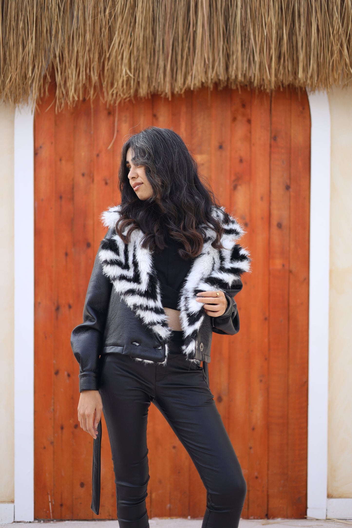 Velmora Jacket - Black