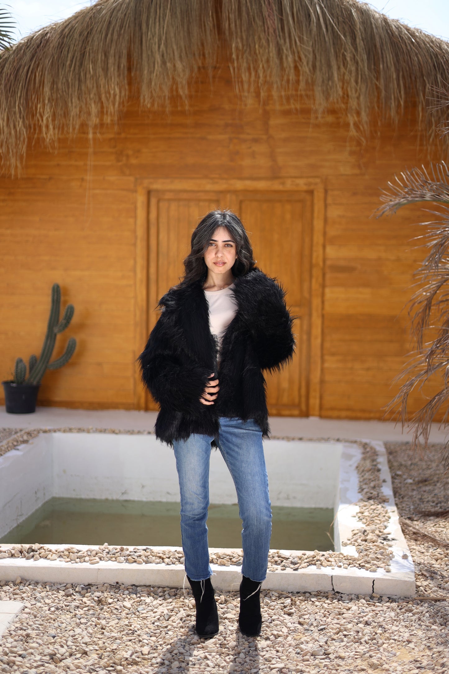 Valencía Faux Fur Jacket – Black