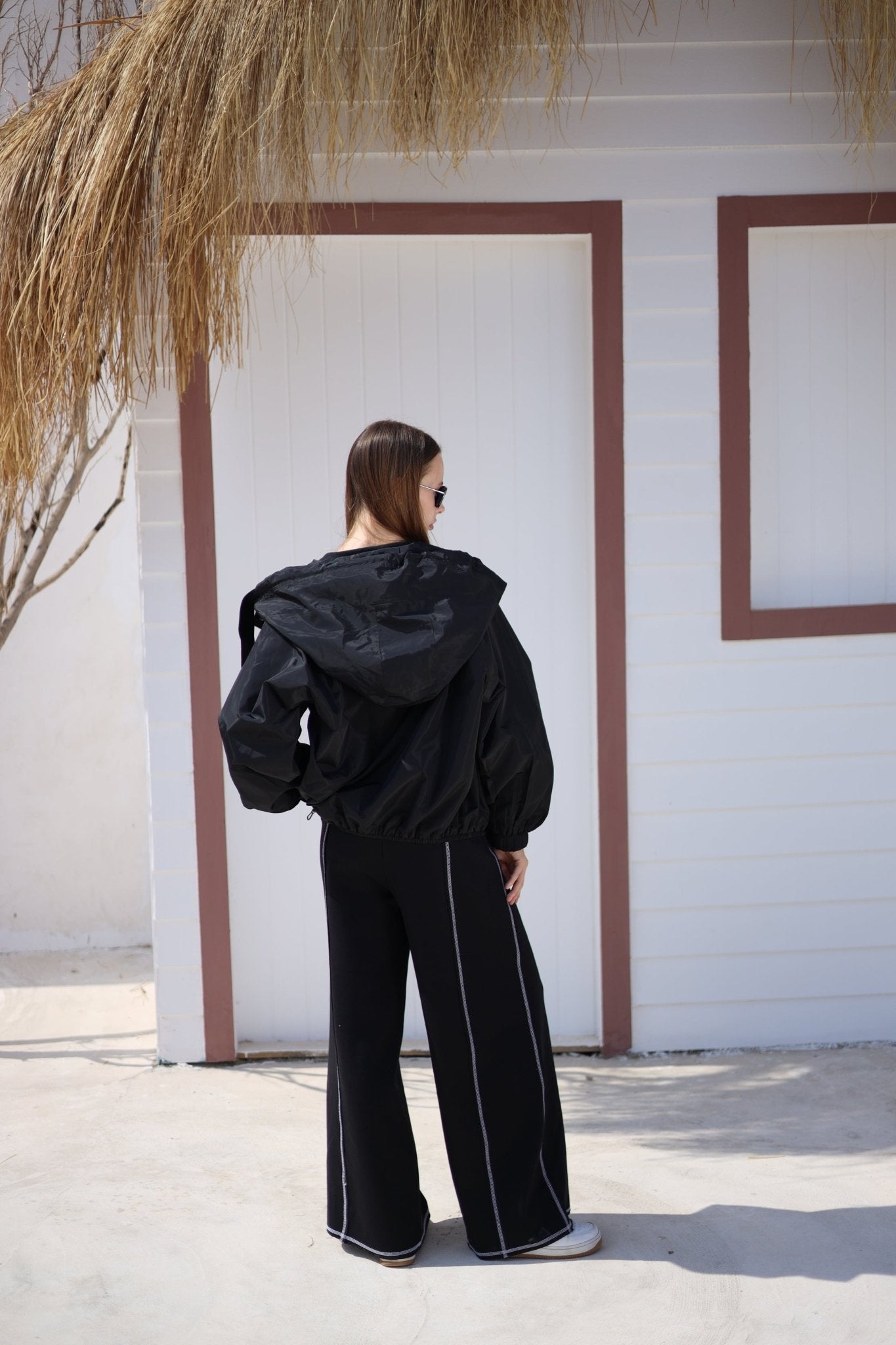 Élvanie Waterproof Jacket - Black - Ornaty