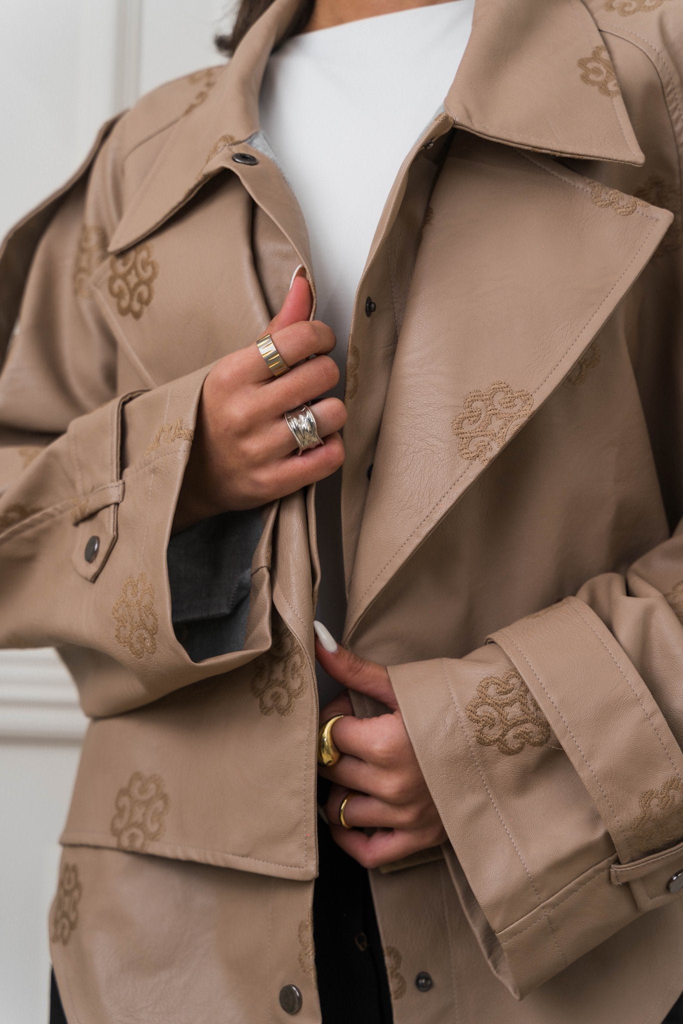 Amoréne Leather Jacket - Biege - Ornaty