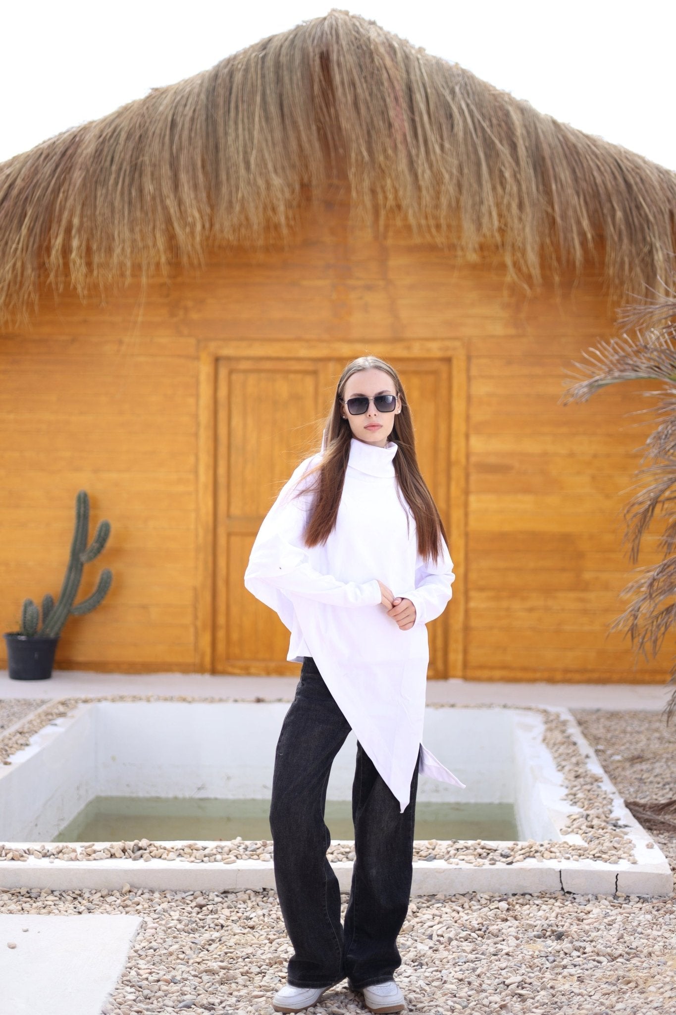 Aveline High - Neck Ttop - Ornaty