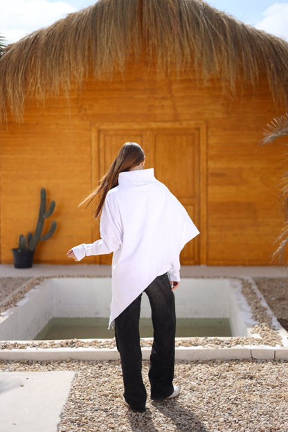 Aveline High - Neck Ttop - Ornaty