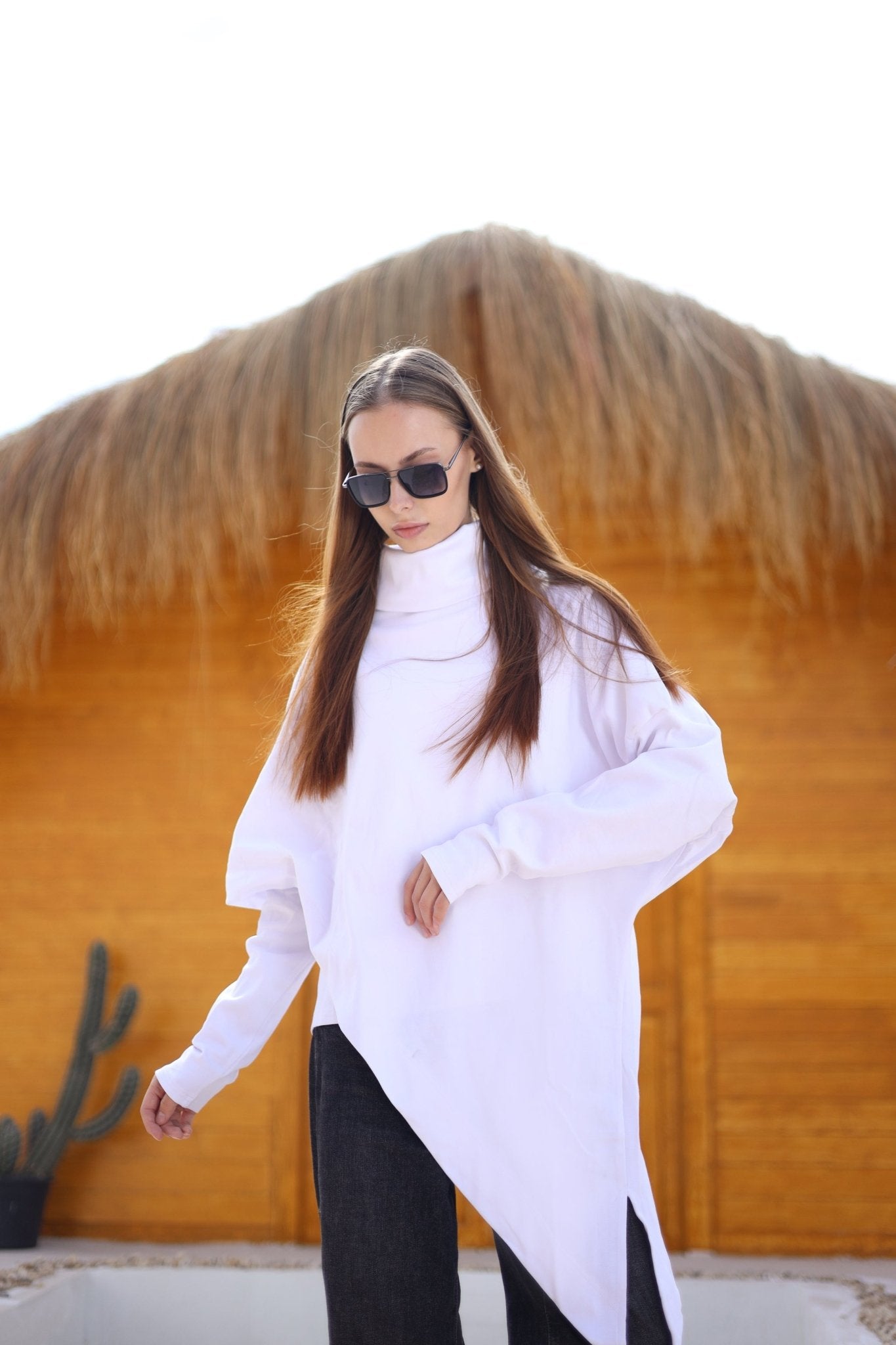 Aveline High - Neck Ttop - Ornaty