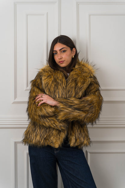 Valencía Faux Fur Jacket – Gold - Ornaty