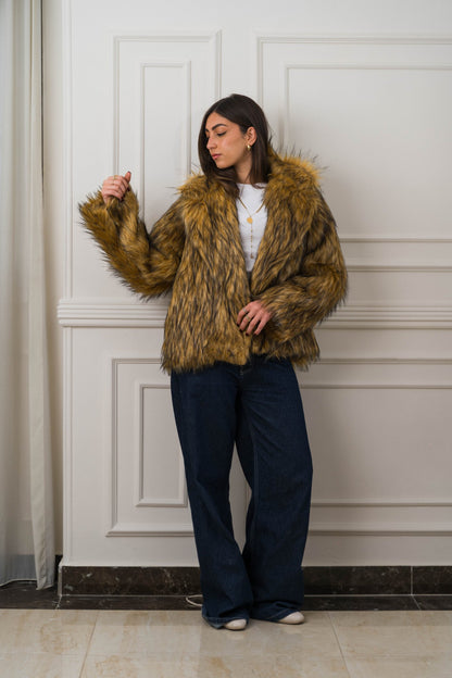 Valencía Faux Fur Jacket – Gold - Ornaty